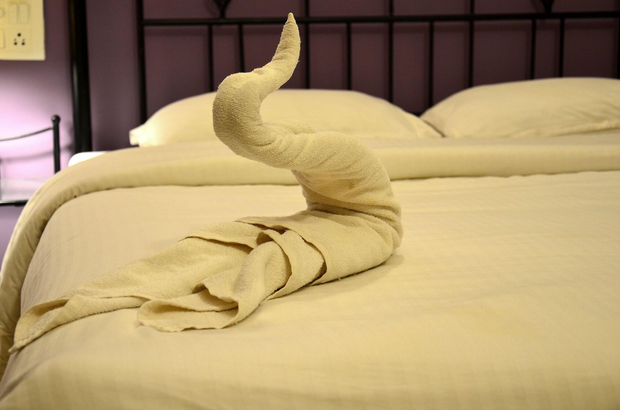 Garima Of Mandrem Hotel Ngoại thất bức ảnh